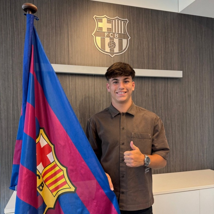 上赛季他在, 伦斯